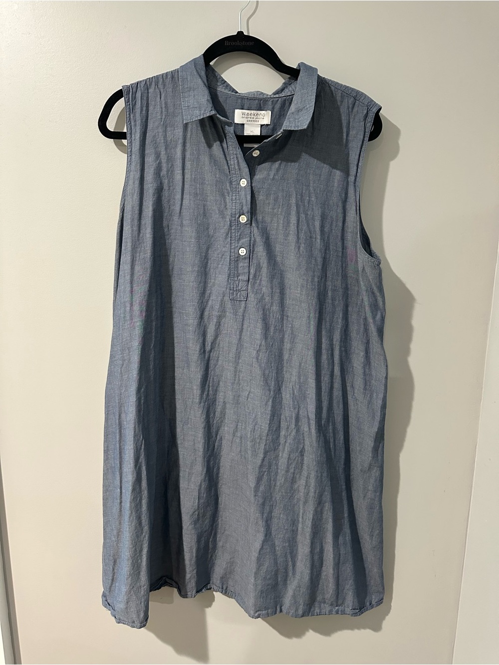 100% Cotton Weekend Andrea Jovine Sleeveless Chambray Dress in Denim Blue